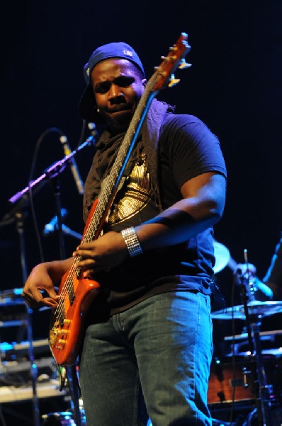 Estelle at the Bass Concert Hall