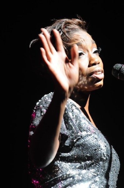 Estelle at the Bass Concert Hall