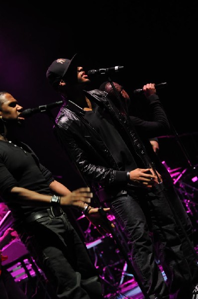 Estelle at the Bass Concert Hall