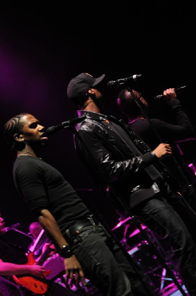 Estelle at the Bass Concert Hall