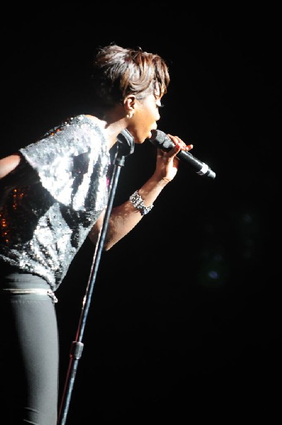 Estelle at the Bass Concert Hall