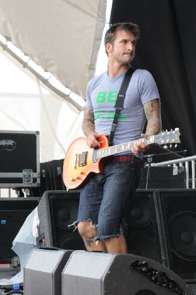 Every Time I Die on the Highway 1 Stage, Warped Tour, Verizon Wireless Amph