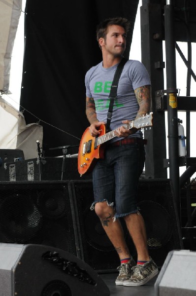 Every Time I Die on the Highway 1 Stage, Warped Tour, Verizon Wireless Amph