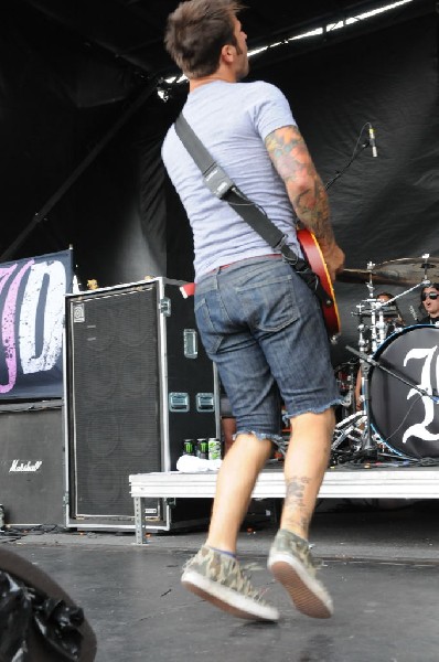 Every Time I Die on the Highway 1 Stage, Warped Tour, Verizon Wireless Amph