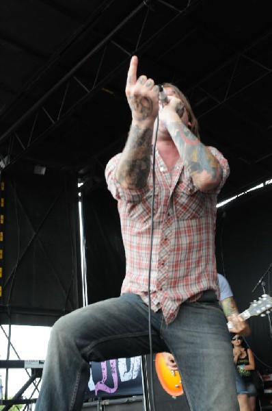 Every Time I Die on the Highway 1 Stage, Warped Tour, Verizon Wireless Amph