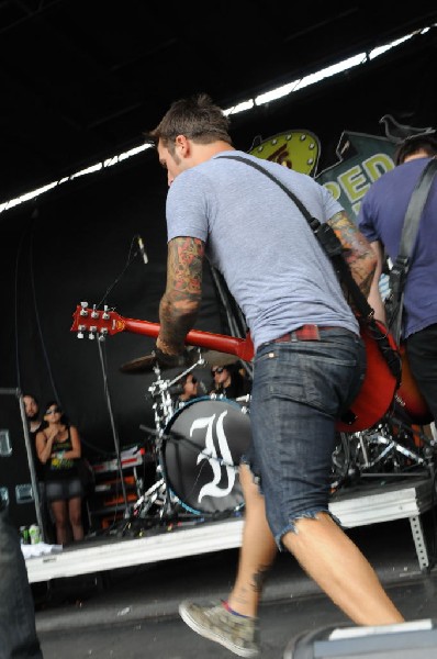Every Time I Die on the Highway 1 Stage, Warped Tour, Verizon Wireless Amph