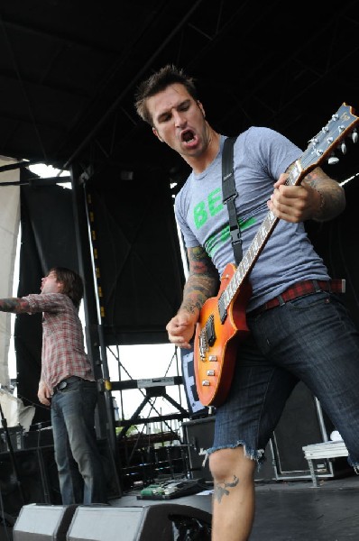 Every Time I Die on the Highway 1 Stage, Warped Tour, Verizon Wireless Amph