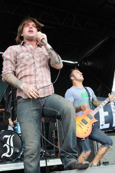 Every Time I Die on the Highway 1 Stage, Warped Tour, Verizon Wireless Amph