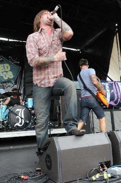 Every Time I Die on the Highway 1 Stage, Warped Tour, Verizon Wireless Amph