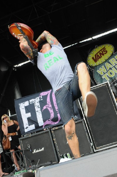 Every Time I Die on the Highway 1 Stage, Warped Tour, Verizon Wireless Amph