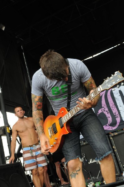 Every Time I Die on the Highway 1 Stage, Warped Tour, Verizon Wireless Amph