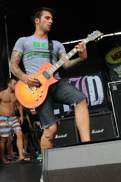 Every Time I Die on the Highway 1 Stage, Warped Tour, Verizon Wireless Amph