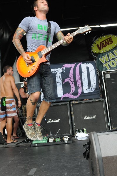 Every Time I Die on the Highway 1 Stage, Warped Tour, Verizon Wireless Amph