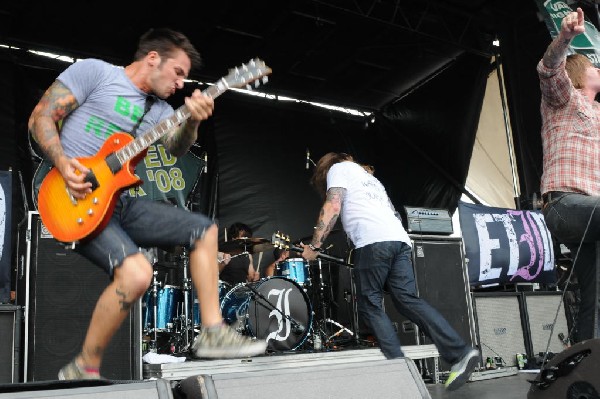 Every Time I Die on the Highway 1 Stage, Warped Tour, Verizon Wireless Amph