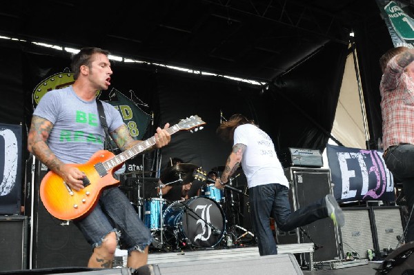 Every Time I Die on the Highway 1 Stage, Warped Tour, Verizon Wireless Amph
