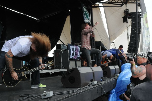 Every Time I Die on the Highway 1 Stage, Warped Tour, Verizon Wireless Amph