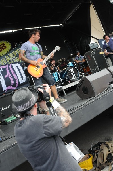Every Time I Die on the Highway 1 Stage, Warped Tour, Verizon Wireless Amph