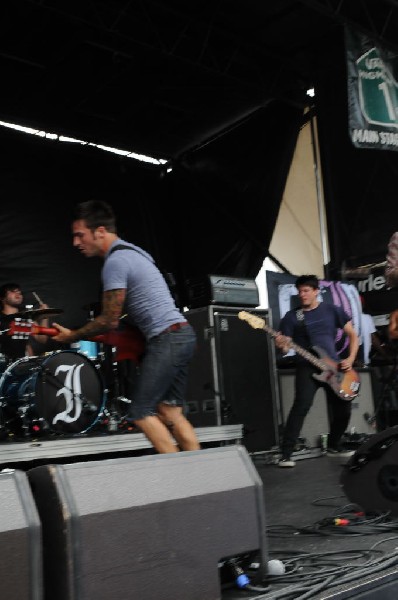 Every Time I Die on the Highway 1 Stage, Warped Tour, Verizon Wireless Amph