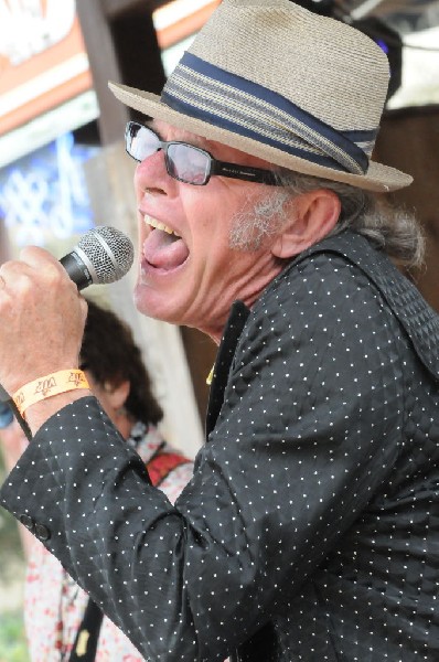 Mike Claxton  of the Sherwoods