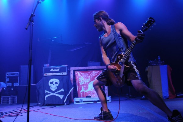 Full Service at The Austin Music Hall, Austin, Texas