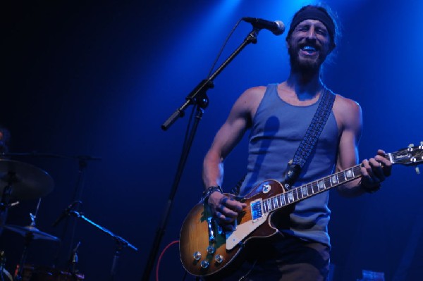 Full Service at The Austin Music Hall, Austin, Texas