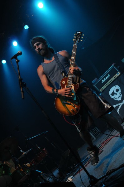 Full Service at The Austin Music Hall, Austin, Texas