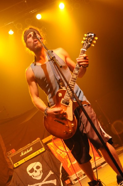 Full Service at The Austin Music Hall, Austin, Texas