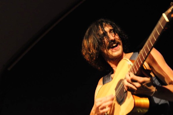 Gogol Bordello at Stubb's BarBQ, Austin, Texas April 14, 2011 - photo by Je