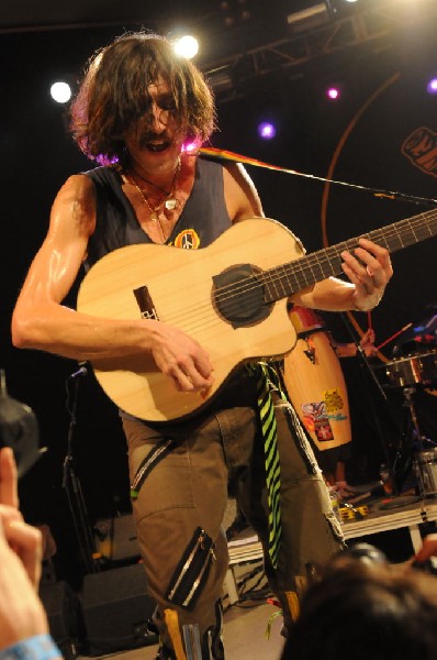 Gogol Bordello at Stubb's BarBQ, Austin, Texas April 14, 2011 - photo by Je