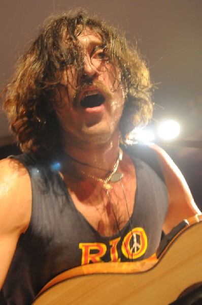 Gogol Bordello at Stubb's BarBQ, Austin, Texas April 14, 2011 - photo by Je