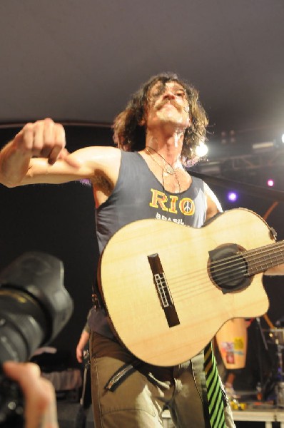 Gogol Bordello at Stubb's BarBQ, Austin, Texas April 14, 2011 - photo by Je