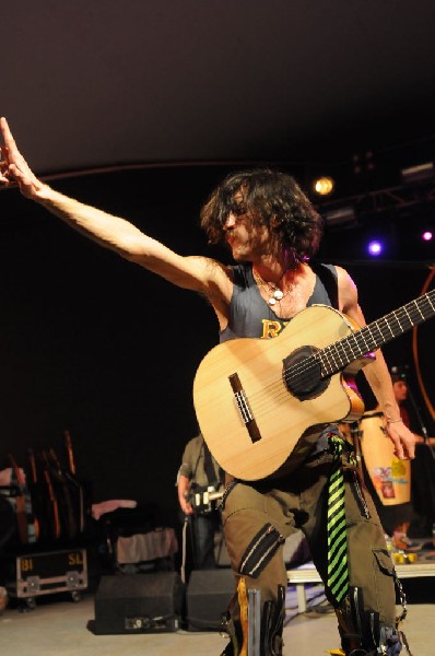 Gogol Bordello at Stubb's BarBQ, Austin, Texas April 14, 2011 - photo by Je