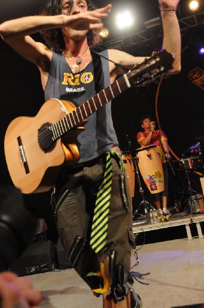 Gogol Bordello at Stubb's BarBQ, Austin, Texas April 14, 2011 - photo by Je