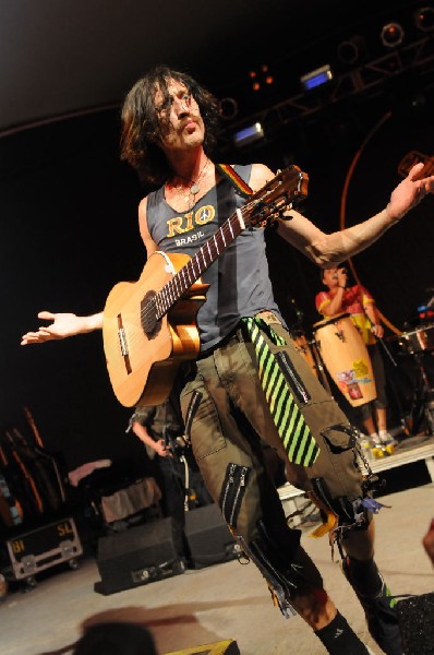 Gogol Bordello at Stubb's BarBQ, Austin, Texas April 14, 2011 - photo by Je