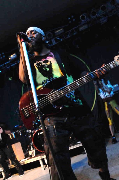 Gogol Bordello at Stubb's BarBQ, Austin, Texas April 14, 2011 - photo by Je