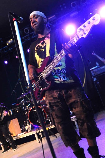 Gogol Bordello at Stubb's BarBQ, Austin, Texas April 14, 2011 - photo by Je