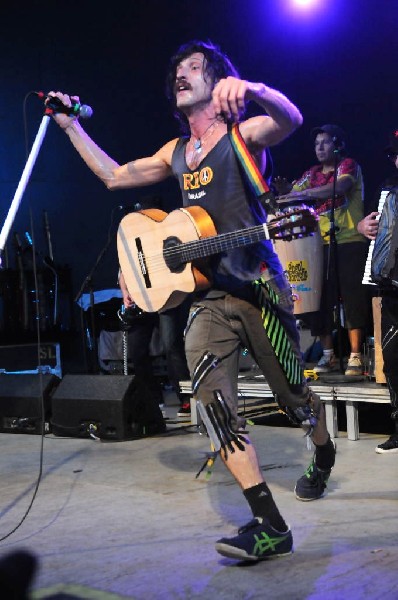 Gogol Bordello at Stubb's BarBQ, Austin, Texas April 14, 2011 - photo by Je