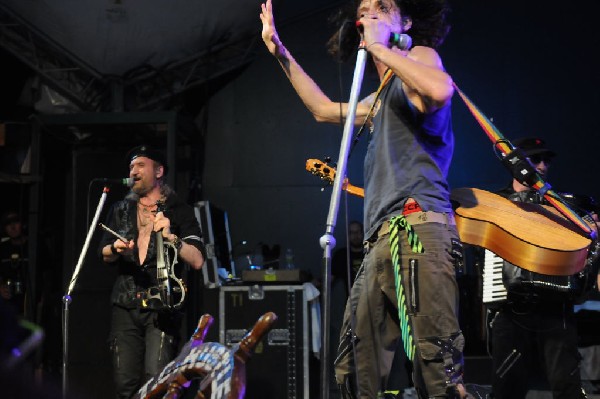 Gogol Bordello at Stubb's BarBQ, Austin, Texas April 14, 2011 - photo by Je