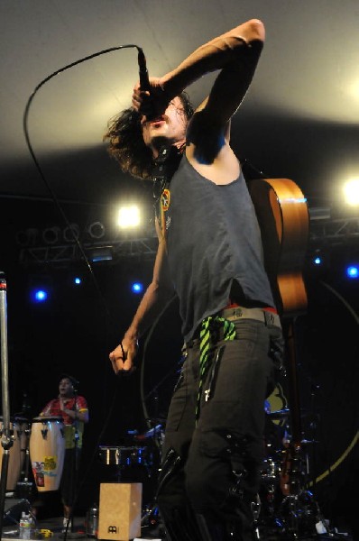 Gogol Bordello at Stubb's BarBQ, Austin, Texas April 14, 2011 - photo by Je