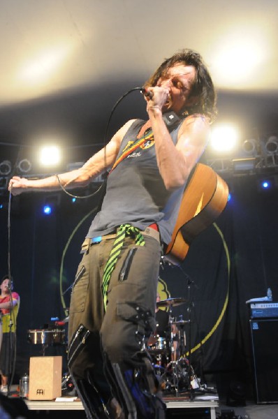 Gogol Bordello at Stubb's BarBQ, Austin, Texas April 14, 2011 - photo by Je