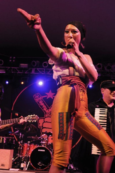 Gogol Bordello at Stubb's BarBQ, Austin, Texas April 14, 2011 - photo by Je