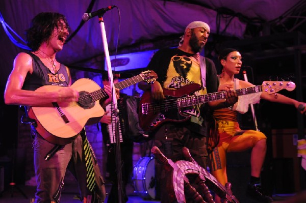 Gogol Bordello at Stubb's BarBQ, Austin, Texas April 14, 2011 - photo by Je