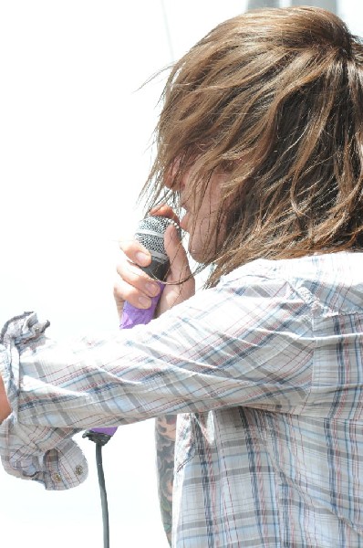 Greeley Estates on the Hurley Stage, Warped Tour, Verizon Wireless Amphithe