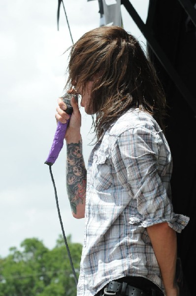 Greeley Estates on the Hurley Stage, Warped Tour, Verizon Wireless Amphithe