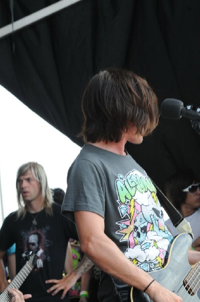 Greeley Estates on the Hurley Stage, Warped Tour, Verizon Wireless Amphithe