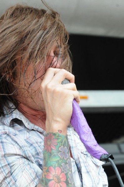 Greeley Estates on the Hurley Stage, Warped Tour, Verizon Wireless Amphithe