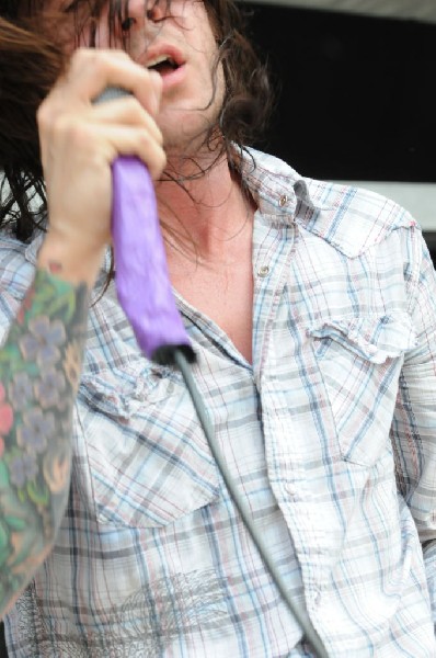 Greeley Estates on the Hurley Stage, Warped Tour, Verizon Wireless Amphithe