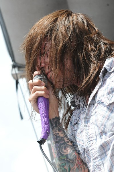 Greeley Estates on the Hurley Stage, Warped Tour, Verizon Wireless Amphithe