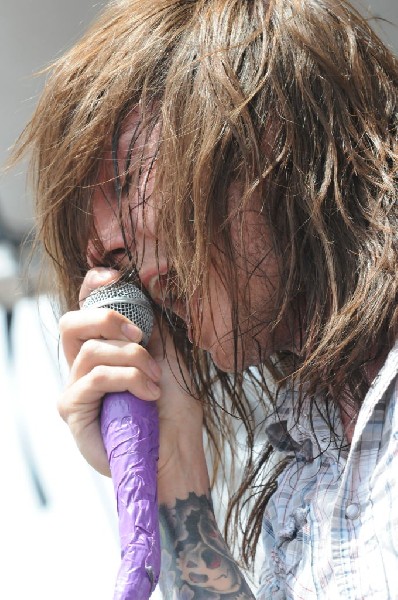 Greeley Estates on the Hurley Stage, Warped Tour, Verizon Wireless Amphithe