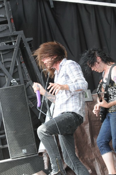 Greeley Estates on the Hurley Stage, Warped Tour, Verizon Wireless Amphithe